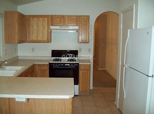 2nd image of 9597 Bandera Creek Ave