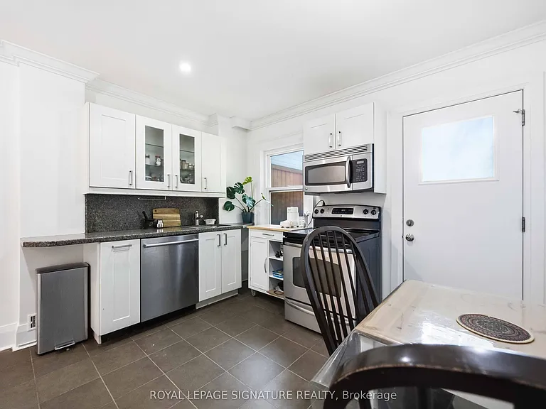 150 Elmer Ave — Photo 11