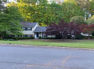 1030 N Point Dr, Roswell, GA 30075