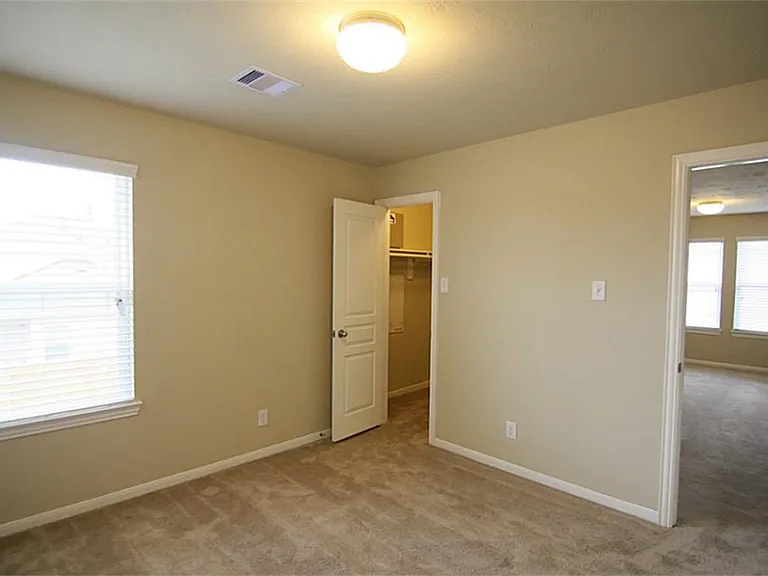18206 Canary Bluff Ln — Photo 17