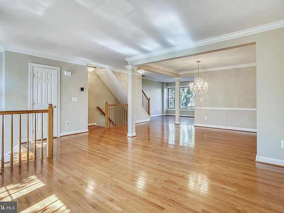 3rd image of 12710 Dogwood Hills Ln