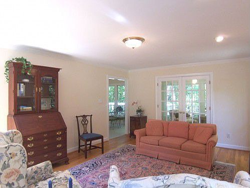 4th image of 3008 New Yarmouth Way