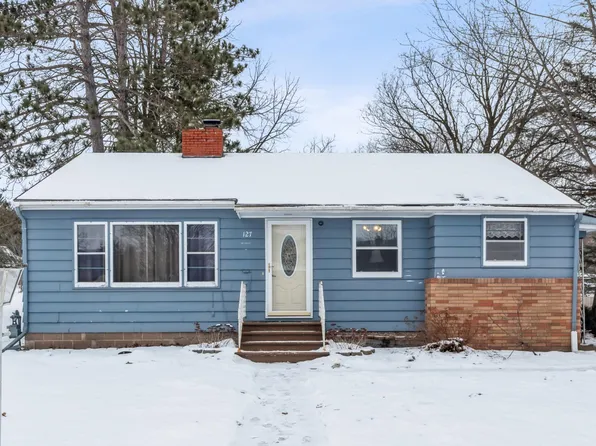 127 W Wilson Ave, Elmwood, WI 54740