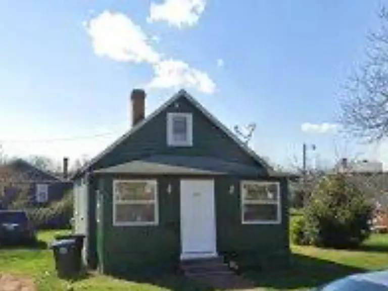 815 White St — Photo 1