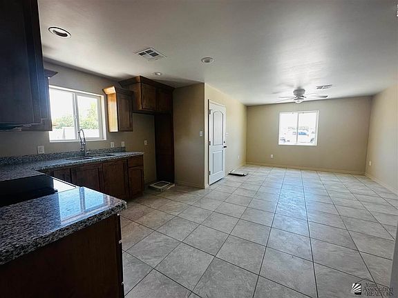 5th image of 146 N 20th Ave