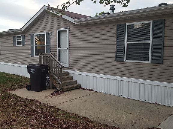 2nd image of 6612 Millstone Dr SE