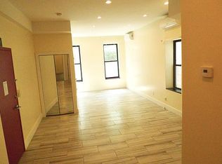 23-37 30th Dr #8, Astoria, NY 11102