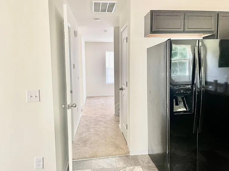 948 Brentwood Park Ln — Photo 4