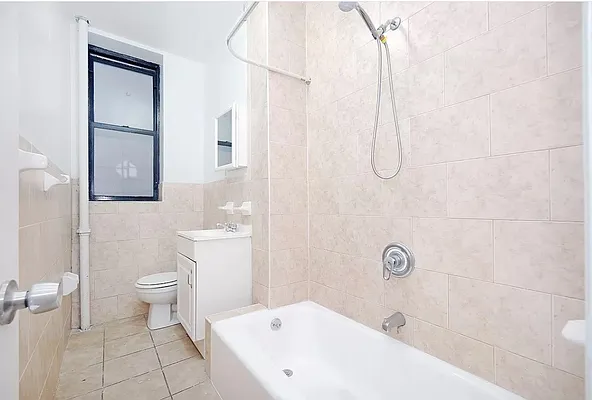 Rented by Douglas Elliman | media 7