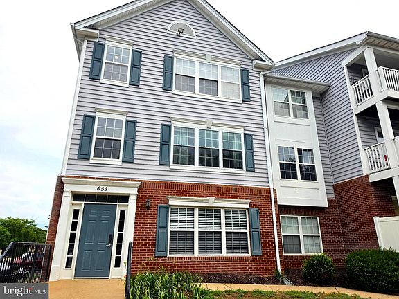 2nd image of 655 Constellation Sq SE Unit B