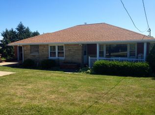 67546 Willow Grove Rd, Saint Clairsville, OH 43950