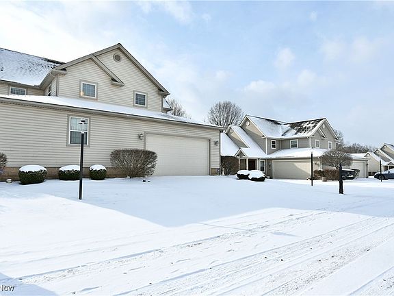 3rd image of 140 Fairway Pl