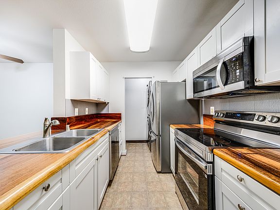 2nd image of 95-668 Wikao St APT J106