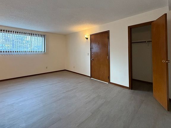 2nd image of 35 N 1st St APT 19