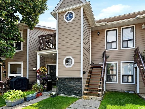 2nd image of 82 Cedar Meadow DRIVE