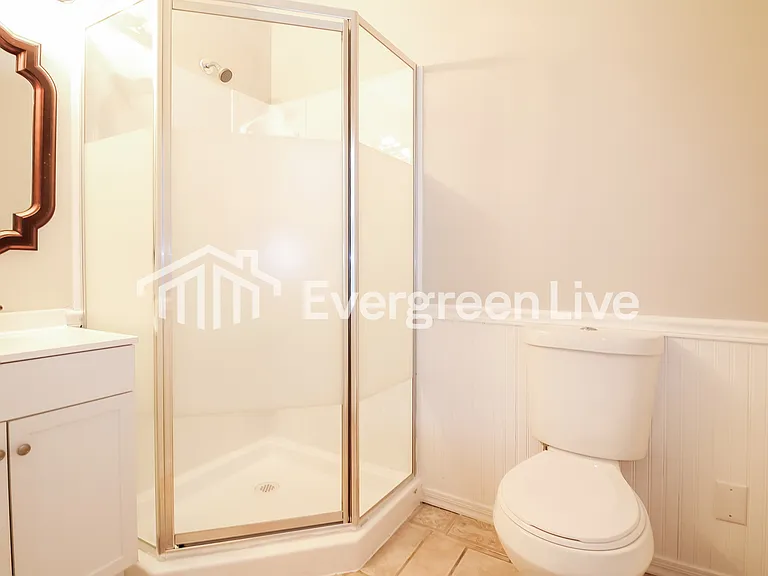 127 Ashdown Dr — Photo 10