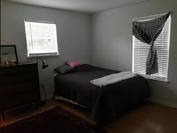 3rd image of 3807 Highland Ave