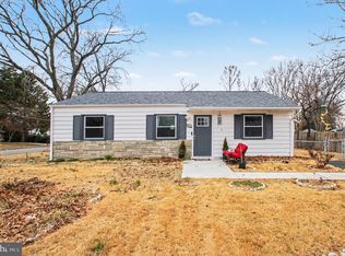 1229 E Longview Dr, Woodbridge, VA 22191