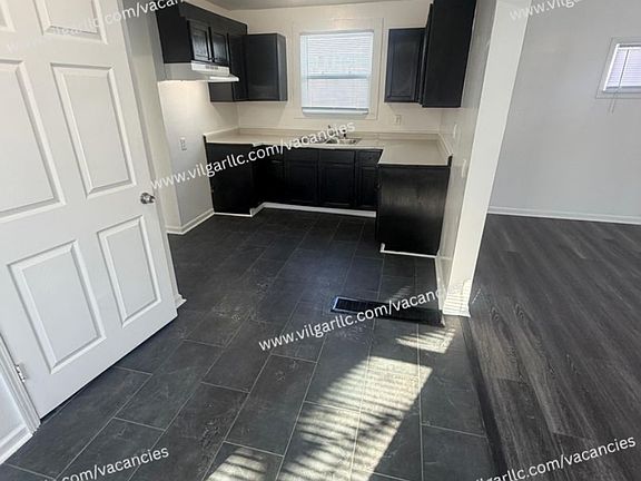 3rd image of 3808 Alabama St