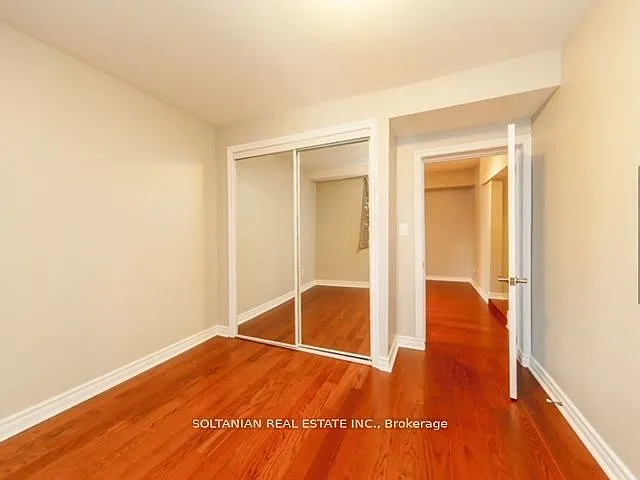 257 Parkwood Ave — Photo 8