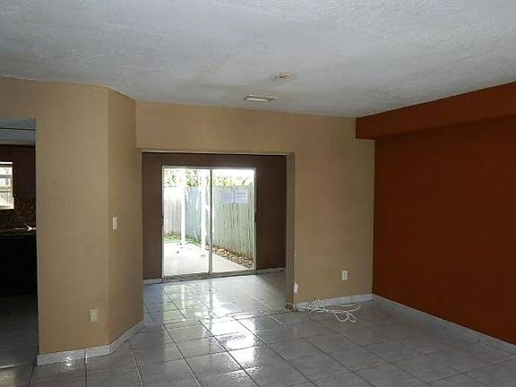 INTERIOR LIVING SPACE