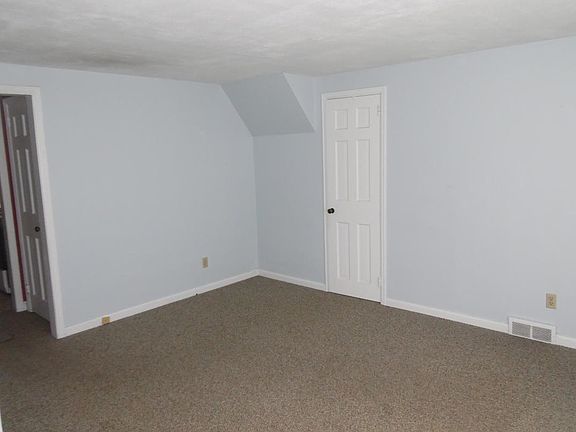 2nd image of 201 Carolina St Floor 1