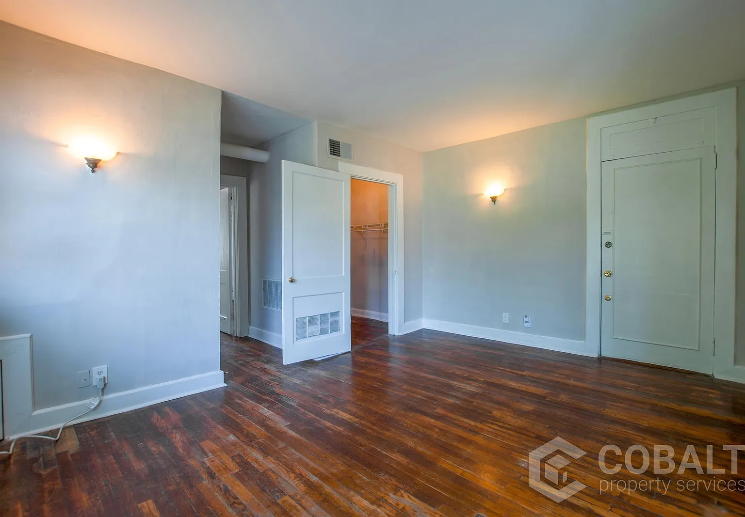 1 bed, 1.0 bath, 700 sqft, $1,325 — Photo 2