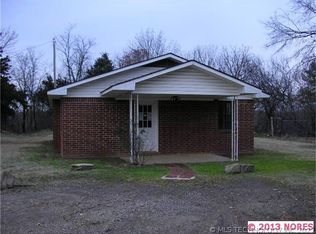 17425 S Jones Rd, Spiro, OK 74959