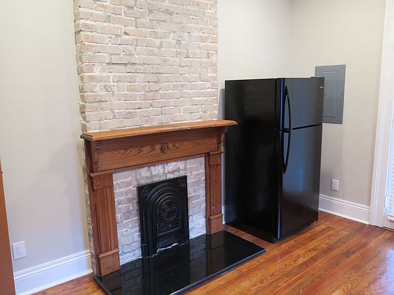 5th image of 131 S Alexander St