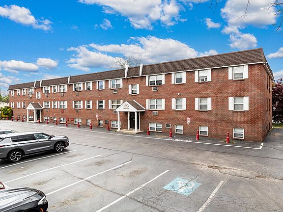 2nd image of 711 Ashland Ave APT 19
