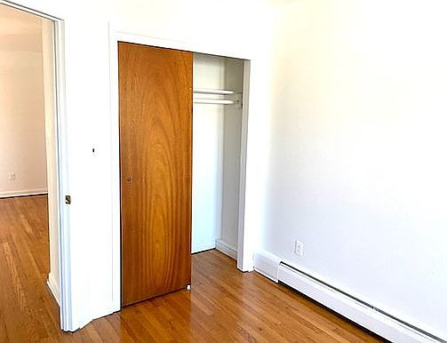 4th image of 22-14 42nd St #3