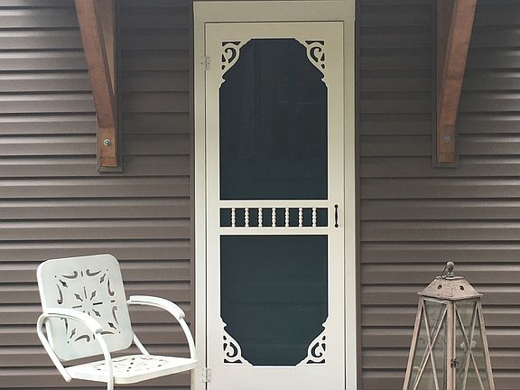 New porch and overhang ‘16