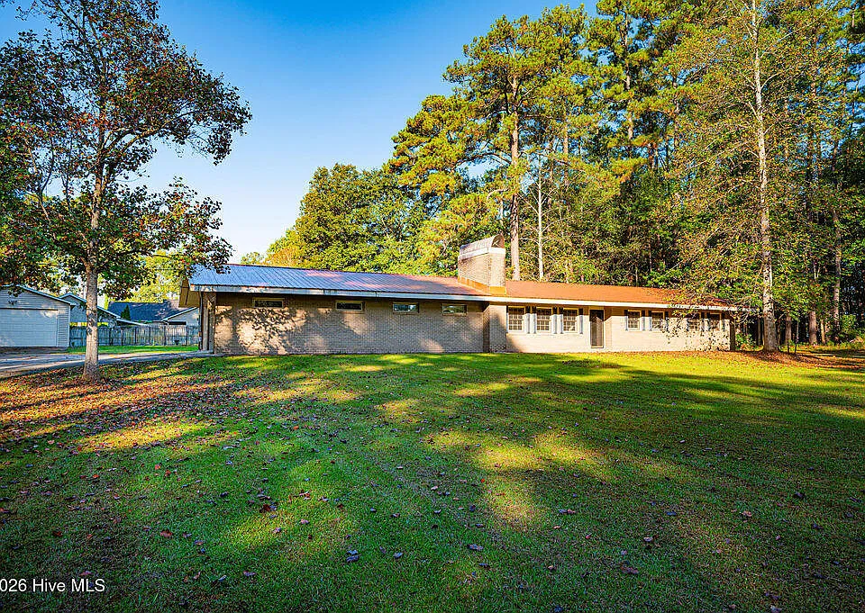 404 Cowell Ln