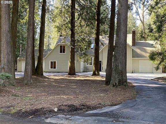 2nd image of 18706 NE Cedar Dr
