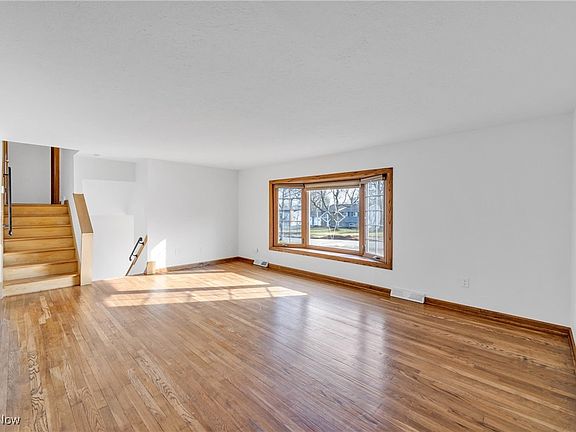 4th image of 9370 Monticello Dr