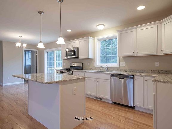5th image of 79 Creekside Dr #9-03