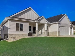 803 Ronald Overlook, Waunakee, WI 53597