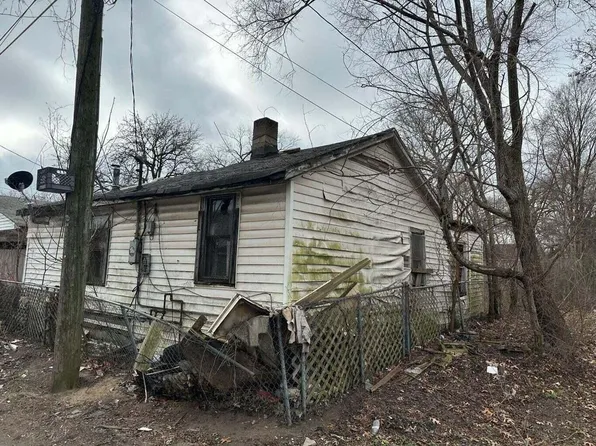 441 Hovey St, Gary, IN 46406