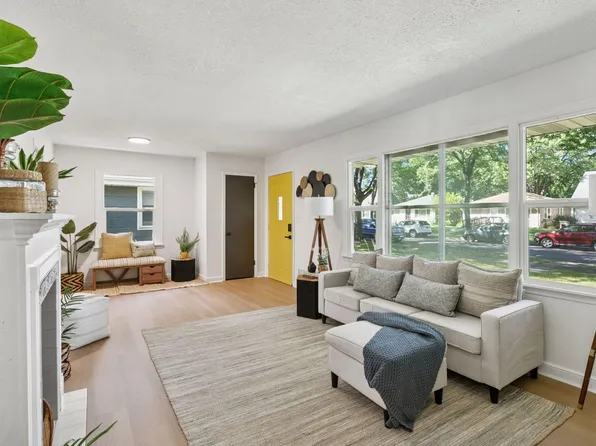 5136 Queen Ave N, Minneapolis, MN 55430