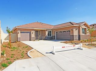2073 Radiant Cir, San Jacinto, CA 92582