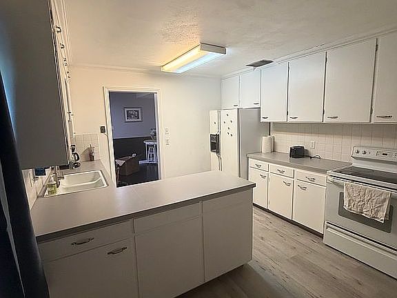 5th image of 410 Grant St
