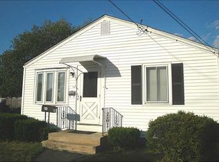 64 Ralston St, Warwick, RI 02888