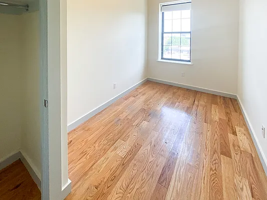 Rented by MySpaceNYC | media 8