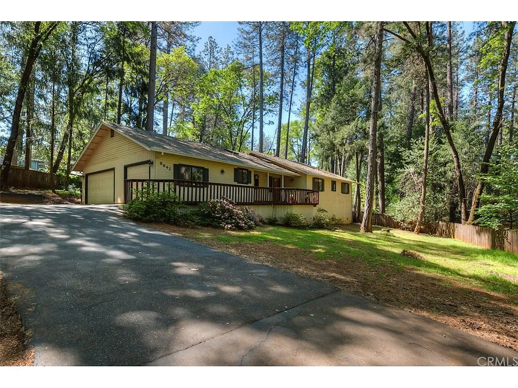 6642 Lincoln Dr photo 1