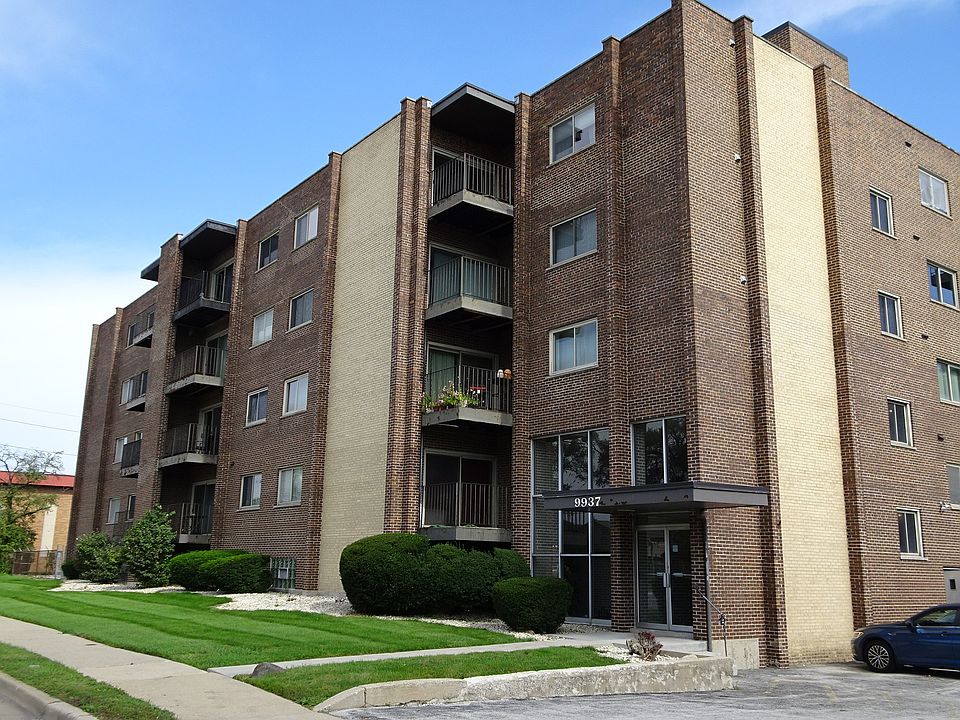 1st image of 9937 S Cicero Ave APT 204