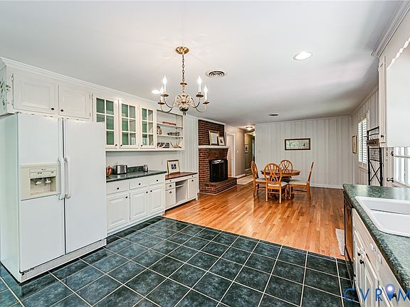 4th image of 15611 Robert Terrell Rd