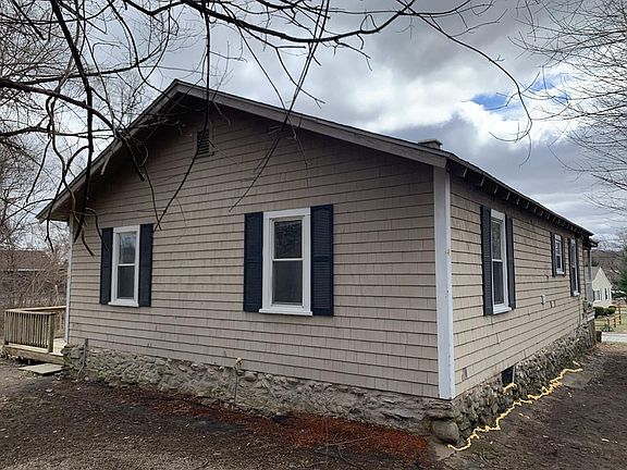 4th image of 39 Lincoln Avenue Ext