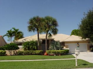 9672 W Lake Ct, Boca Raton, FL 33434