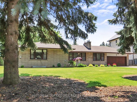 3rd image of 9 Westmount Park Rd