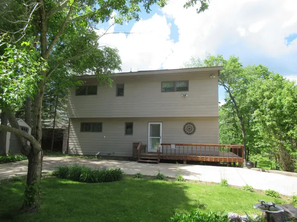 8840 Schaller Rd, Pequot Lakes, MN 56472